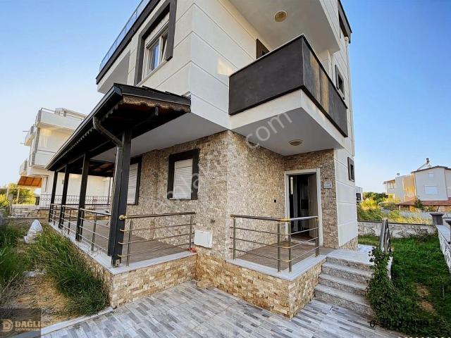 Dağlı Gayrimenkul'den|5+1|denize~ |yürüme|mesafesi|sıfır|villa~