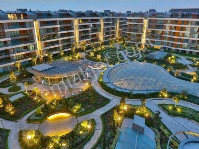 Dağıstan Gayrimenkul Koru Florya Deniz Ve Göl Manzaralı 4+1