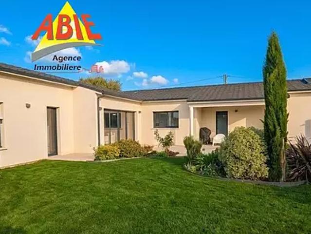 Damvix 85420 Achat / Vente maison 6 pièces t6 terrasse parking