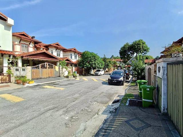 DAMAI MURNI Alam Damai SUPERLINK 24x75sqft Big Land Fully EXTENDED