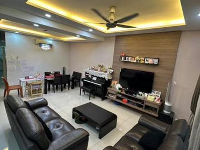 Damai residences renovated well kept move in condition
