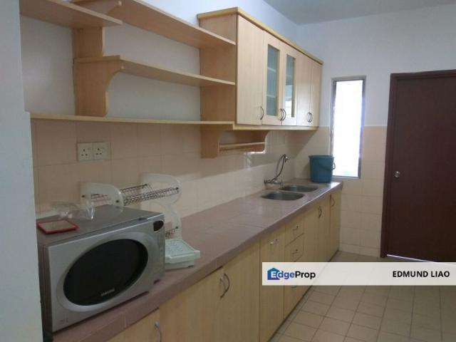 D'Aman Crimson Condominium