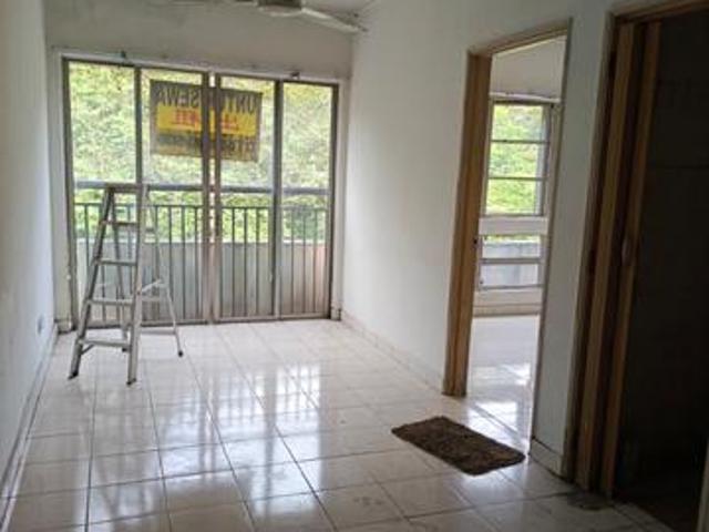 Damansara Damai Shop Lot Apartment Main Road Facing High Exposu