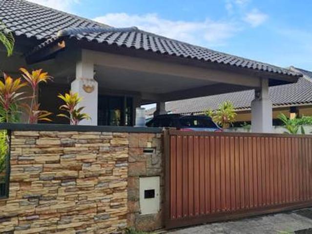 Damansara Jeram Estate Bangalow