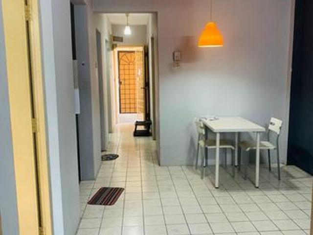 Damansara Permai Nice Walk Up Apartment 4 Room 1 Car Park for Sale