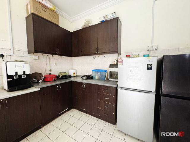 DAMANSARA UTAMA BU 10, MEDIUM ROOM TO RENT, ZERO DEPOSIT