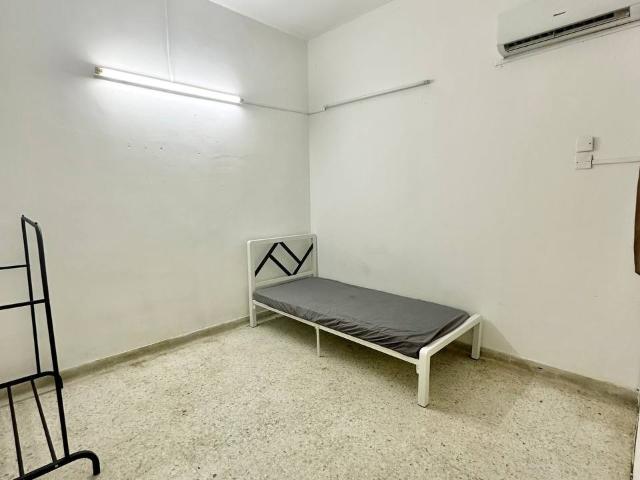 Damansara Utama single room with outdoor window ‍♀️100m to LRT Move In Ready