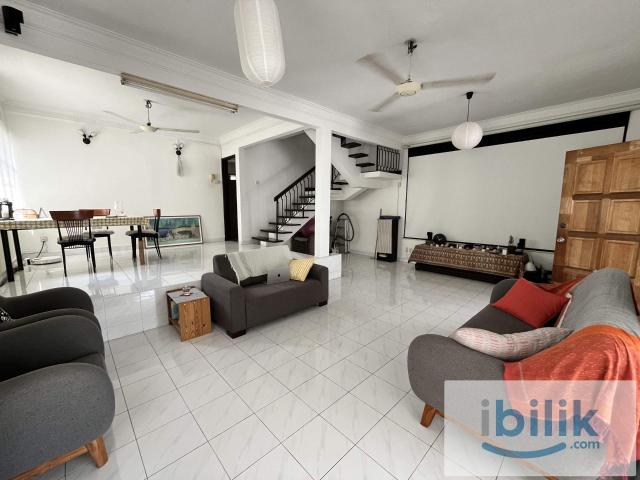 DAMANSARA UTAMA SS21, 8 min to Kayu Ara LRT & 10 min Starling Mall” “Fully Furnished Large / Medium Room for Rent