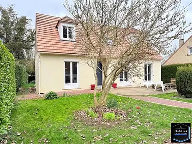 Dammartin en Goële 77230 Achat / Vente maison 7 pièces t7 au dernier étage piscine