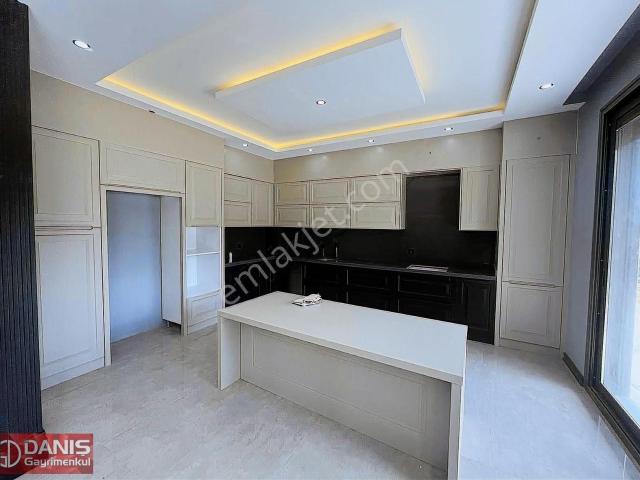 Danış Gayrimenkulden Başkarcı Mevki Site İçi Satılık Villa