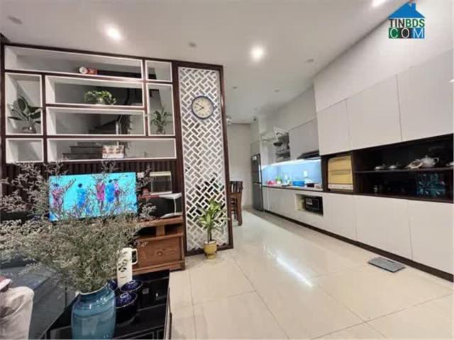 DÂN XÂY Phố Trạm 40m, 2 tầng, mt 5.5m, nhỉnh 5tỷ, ngõ nông ôtô tránh, cho thuê
