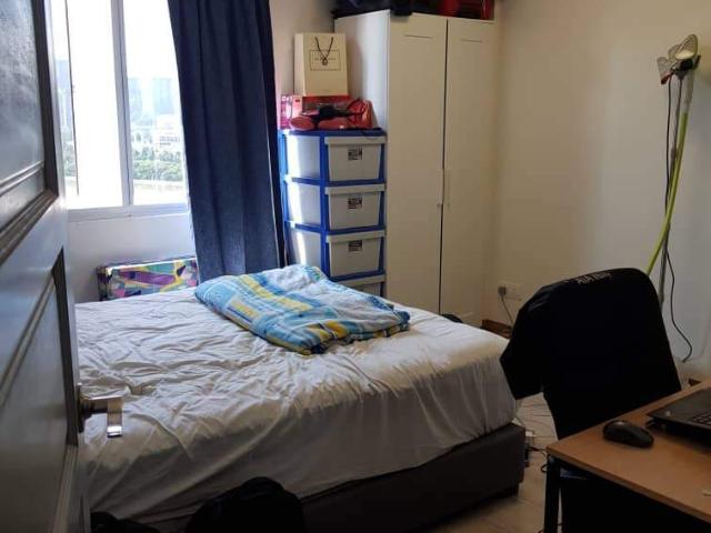Danau Impian Condo Taman Desa Master Room With PRIVATE BATHROOM RM800