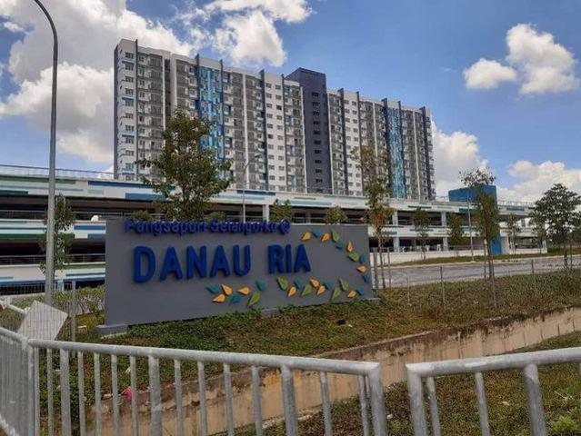 Danau Ria Non BumiFull Loan 100Below Market PriceRawang Unit