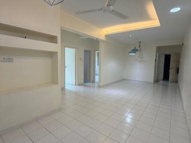 Danga View Apartment