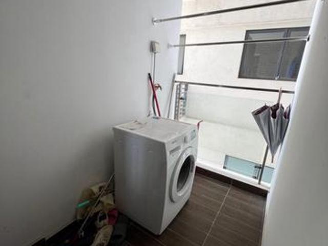Danga Bay Royal Strand Country Garden 3 Bed Fully Furnish Ciq Balcony