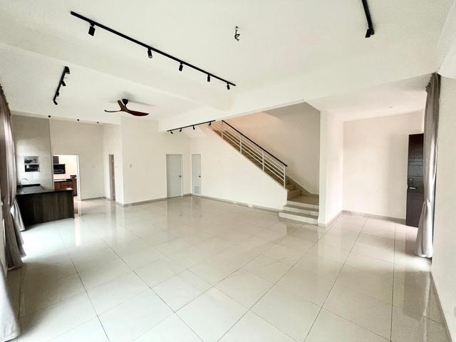 Danga Sutera Brand New Corner Lot For Rent