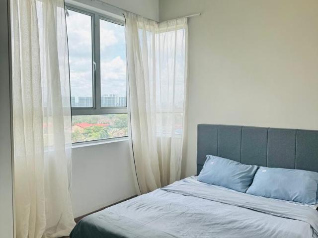 Dangabay Medium Bedroom CIQ 11mins