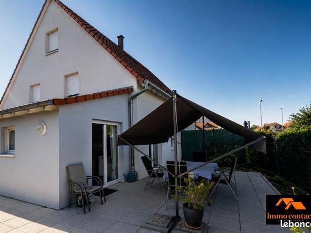 Dans maison bi famille 5 pièces de 113,42 m² Habitables – Jardin, garage et stationnements