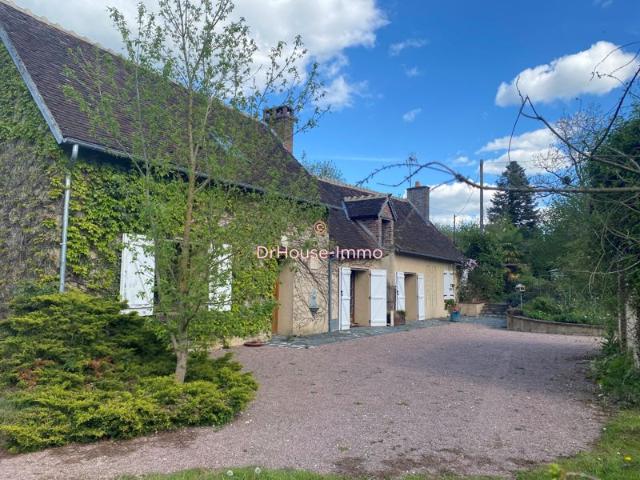 Dans hameau de Villiers Saint Benoit 89130