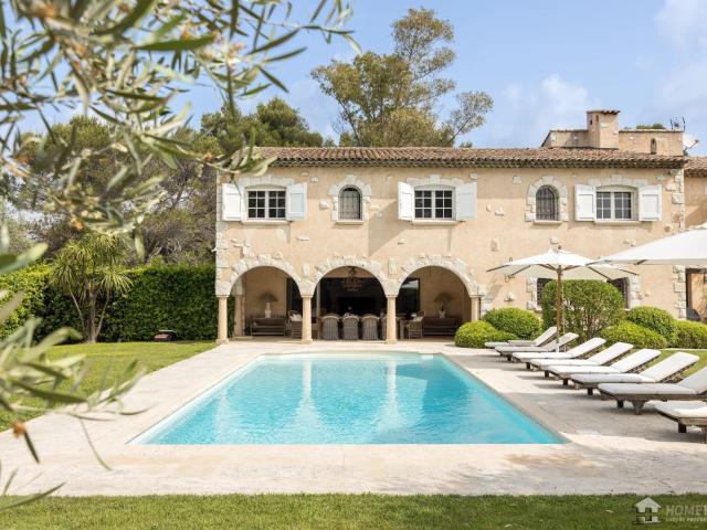 Dans l’un des quartiers résidentiels les plus recherchés de. 323m² Mougins