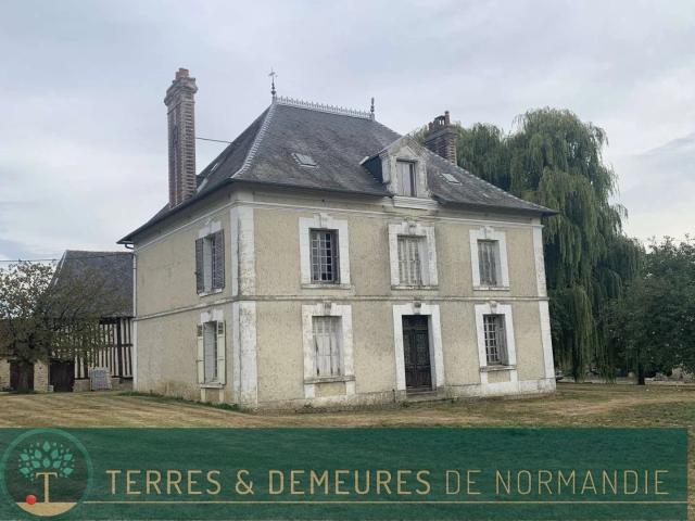 Dans la région de SAINT PIERRE SUR DIVES CALVADOS: Corps de f