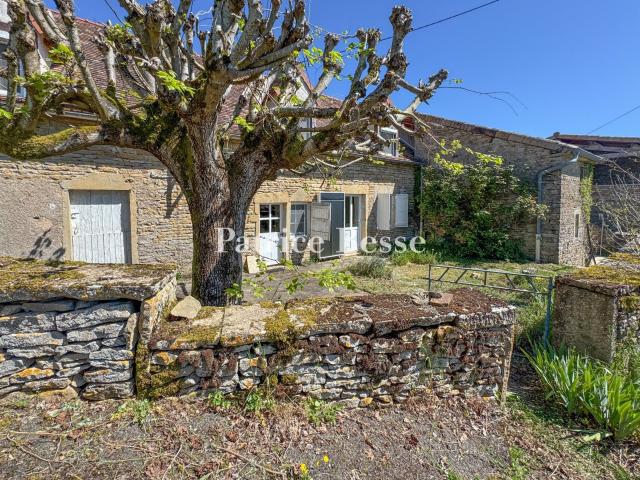 Dans le Charolais, dans un village proche de Saint Gengoux l. 110m² Saint Gengoux le National