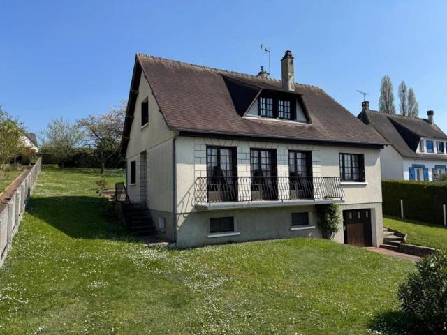 DANS PACY. 5 CHAMBRES