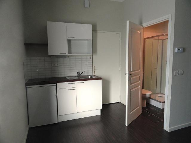 Dans petite residence étudiants quartier calme