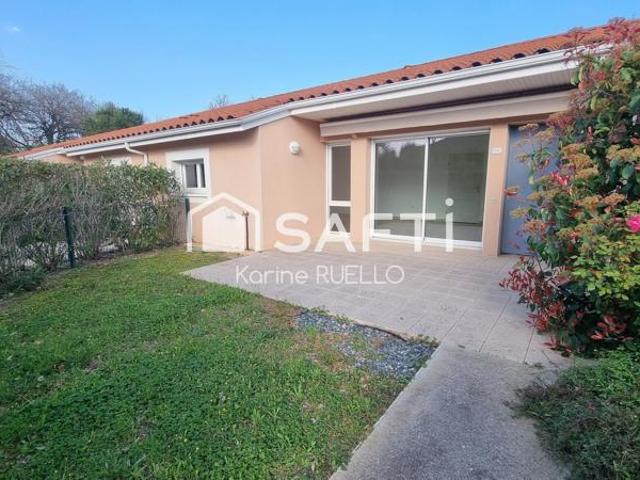 Dans résidence Séniors, villa T3 plain pied, garage et parking Le Boulou