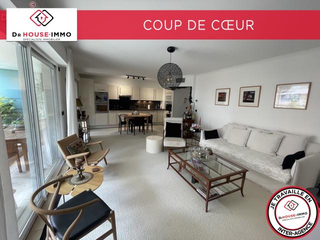 Dans résidence sécurisée de bon standing. Bel Appartement 2 pièces Lumineux en deuxième ligne de la Plage à Fréjus