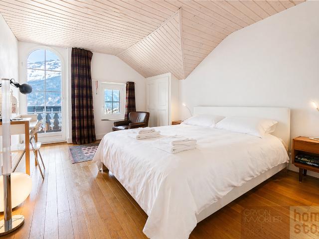 Dachbodenwohnung in Gryon mit Balkon und Alpenblick