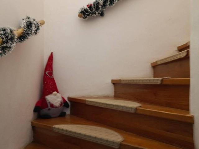 Dachgeschosswohnung mit Garten und Parkplatz in St. Pölten