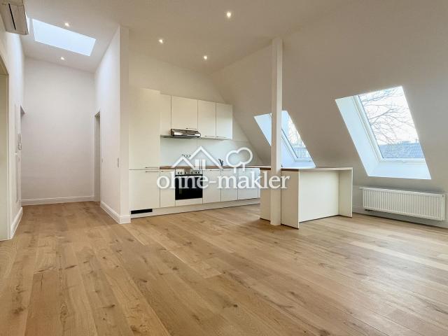 2 Zimmer in saniertem Altbau HH | ruhig | Balkon | Einbauküche | Keller