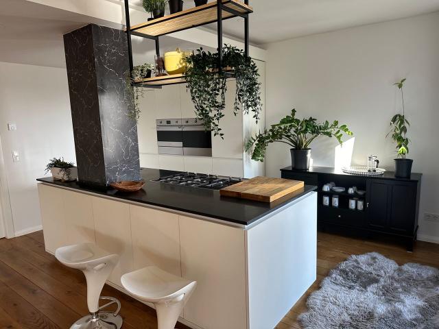 Dachgeschosswohnung am Ku’damm, Berlin Amsterdam Apartments for Rent