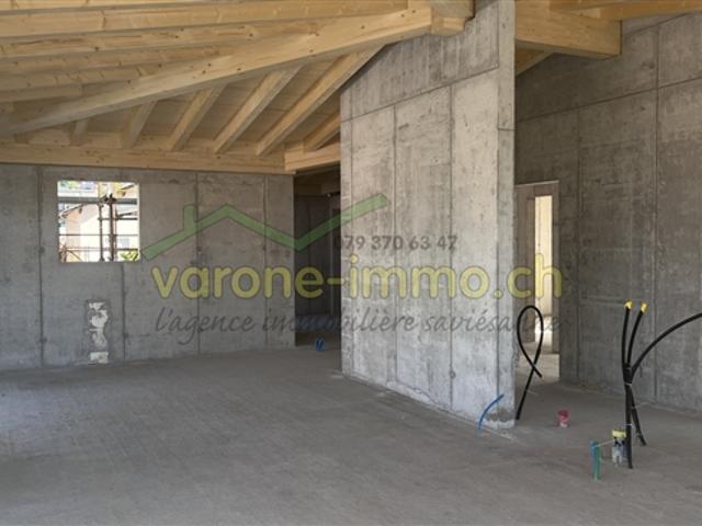 Dachgeschosswohnung in neuer Minergie Residenz in Savièse