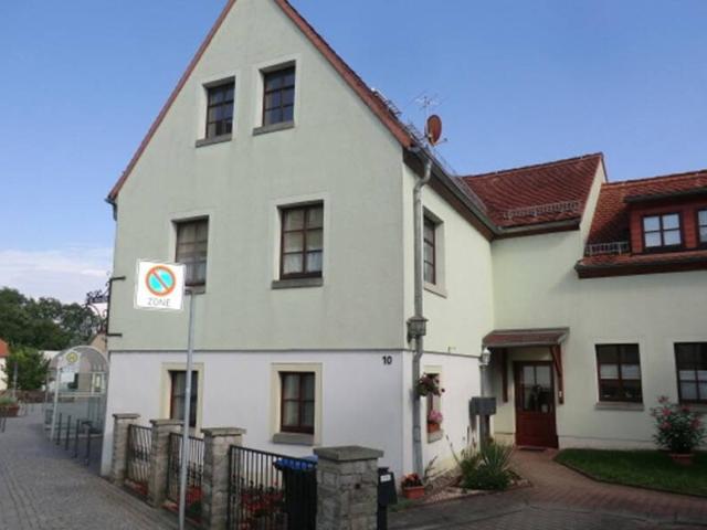 Dachgeschosswohnung in Riesa: 2 Raumwohnung in Altriesa