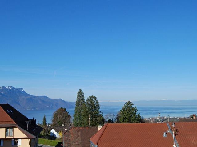 Dachgeschoss mit Charakter und Seeblick