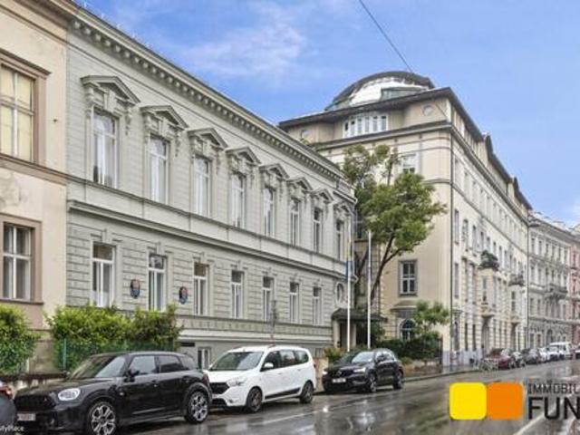 Dachgeschossmaisonette mit unglaublicher Aussicht in Bestlage