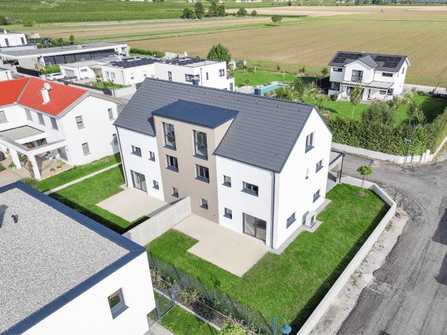 DACHLOFT inklusive Ziegelhaus belagsfertig zu verkaufen
