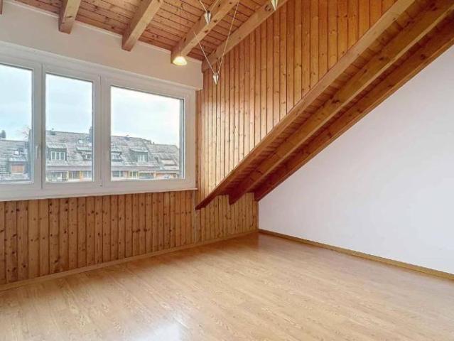Dachwohnung 6.5 Zimmer