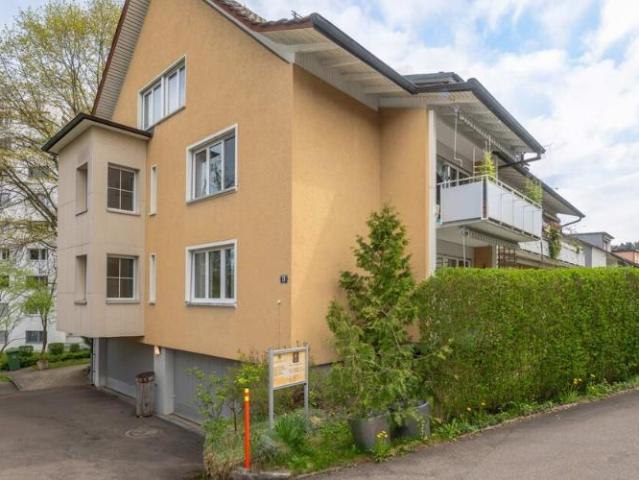 Dachwohnung 2.5 Zimmer