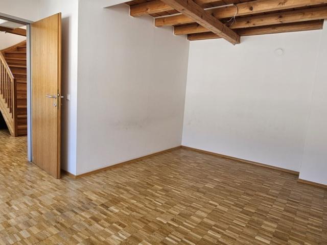 Dachterrassenwohnung im Zentrum: Hell, Gemütlich, Gepflegt, Lift