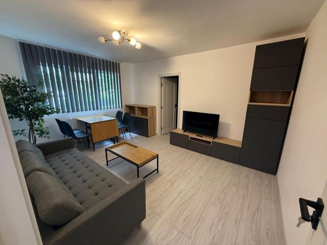 Dacia | 2 Camere | Centrala Proprie