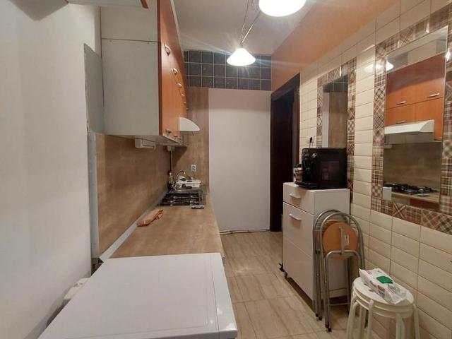 Dacia/Mosilor 3 camere, parter/3, centrala proprie, acces separat