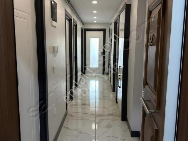 Daf Yapıdan Belediyenin Yanında Site İçerisinde 3+1 Arakat