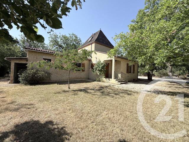 DAGLAN. Dans un quartier résidentiel et très calme, cette jo. 165m² Daglan