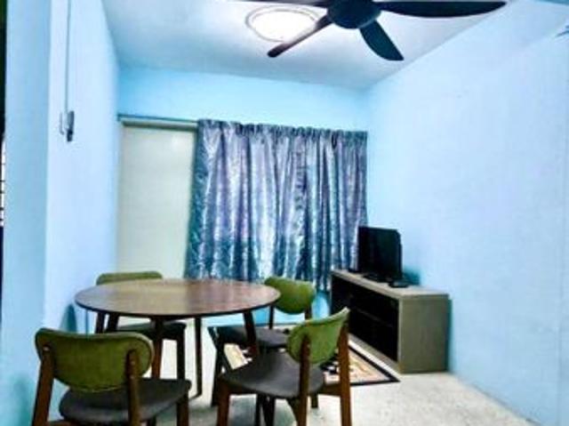 Dahlia Apartment, Pandan Indah