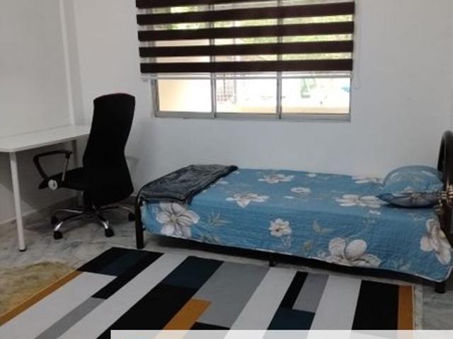 Dahlia Apartment