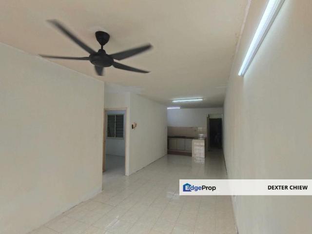 Dahlia Apartment
