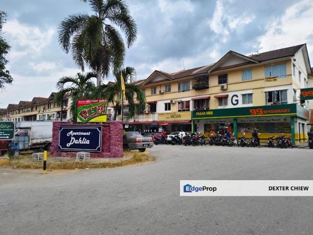 Dahlia Apartment